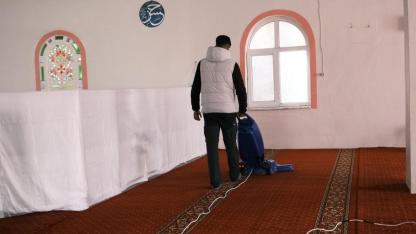 Yunusemre’de İbadethaneler Ramazan’a Hazırlanıyor