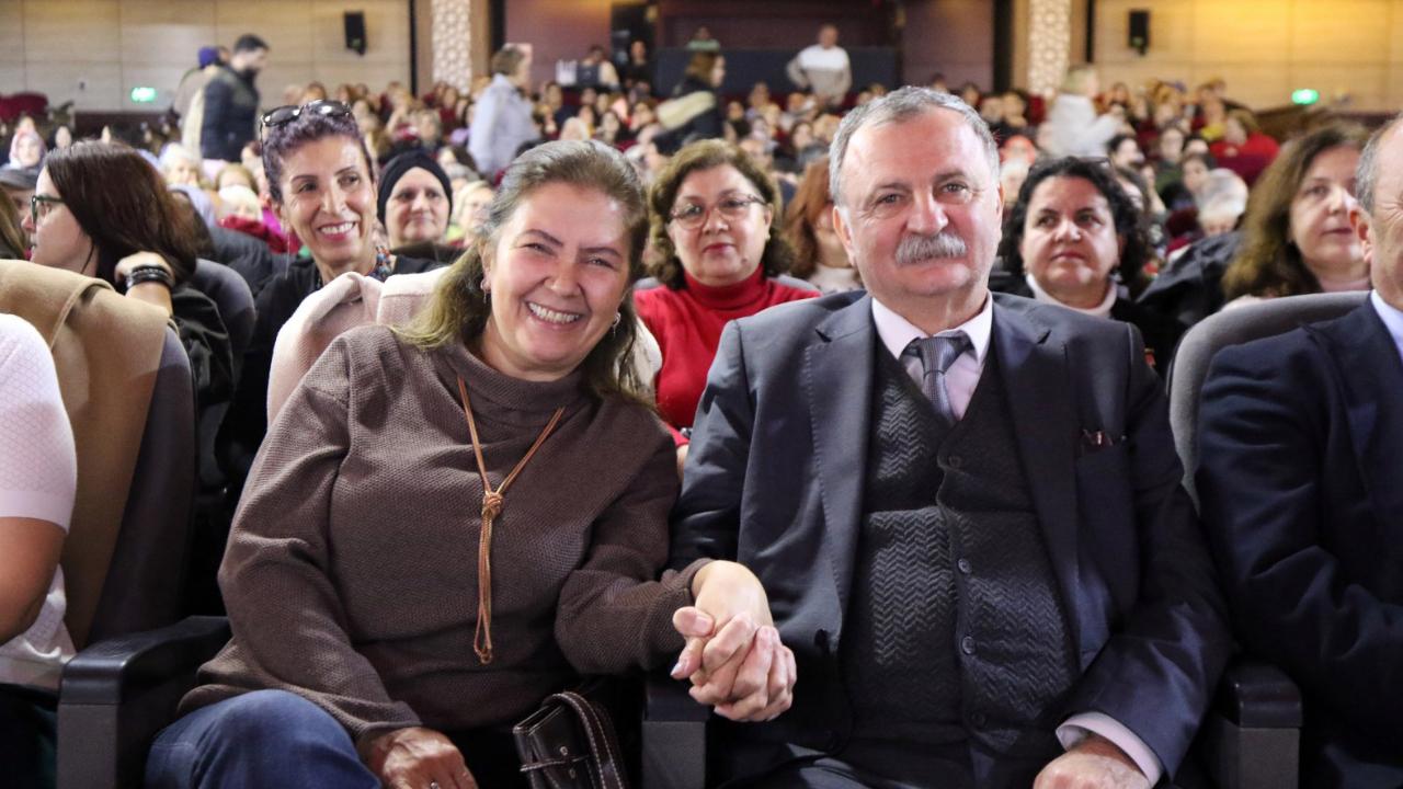 Yunusemre’de ‘Sevgililer Günü’ Konseri