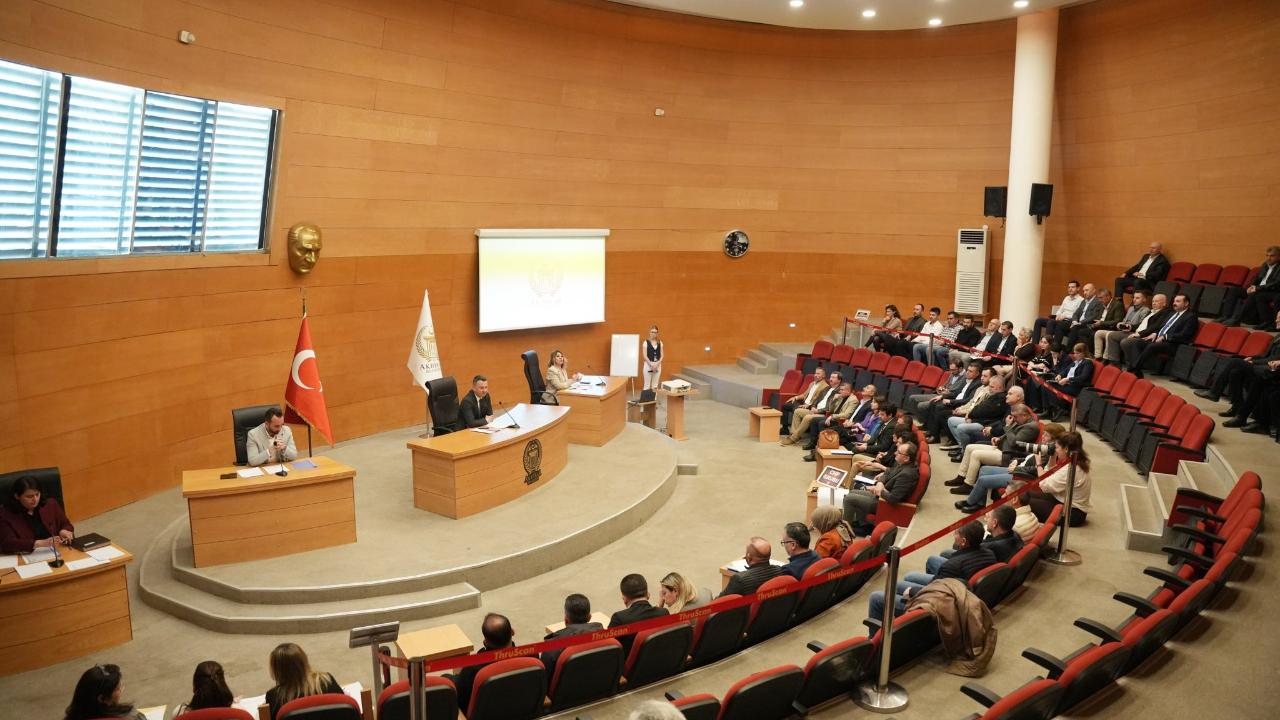 Akhisar Belediye Meclisi Mart Ayı Toplantısı Gerçekleşti: Başkan Kayserili’den Güncel Açıklamalar