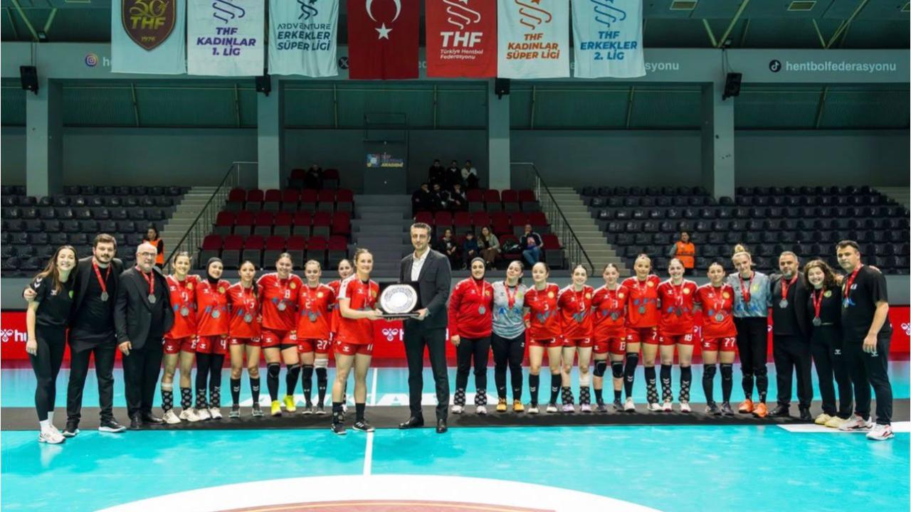 Manisa BBSK Hentbol Süper Lig’e Yükseldi