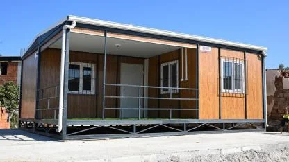 Manisa Büyükşehir'den Mağdur Aileye Güvenli Yuva Desteği