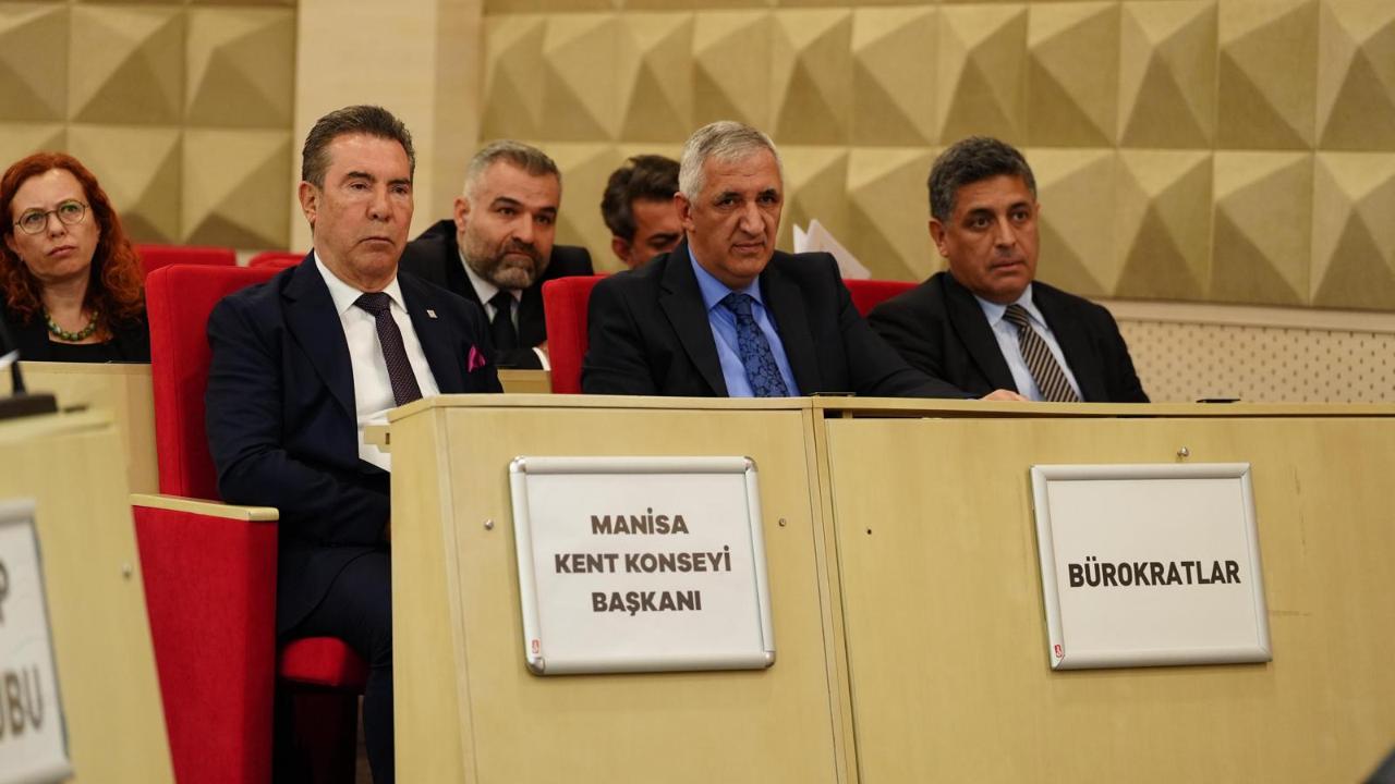 Manisa Kent Konseyi Projeler İçin Kolları Sıvadı