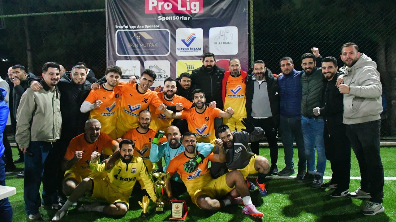 Manisa Prolig’de Şampiyonluk Ateşi: Kupalar Sahiplerini Buldu