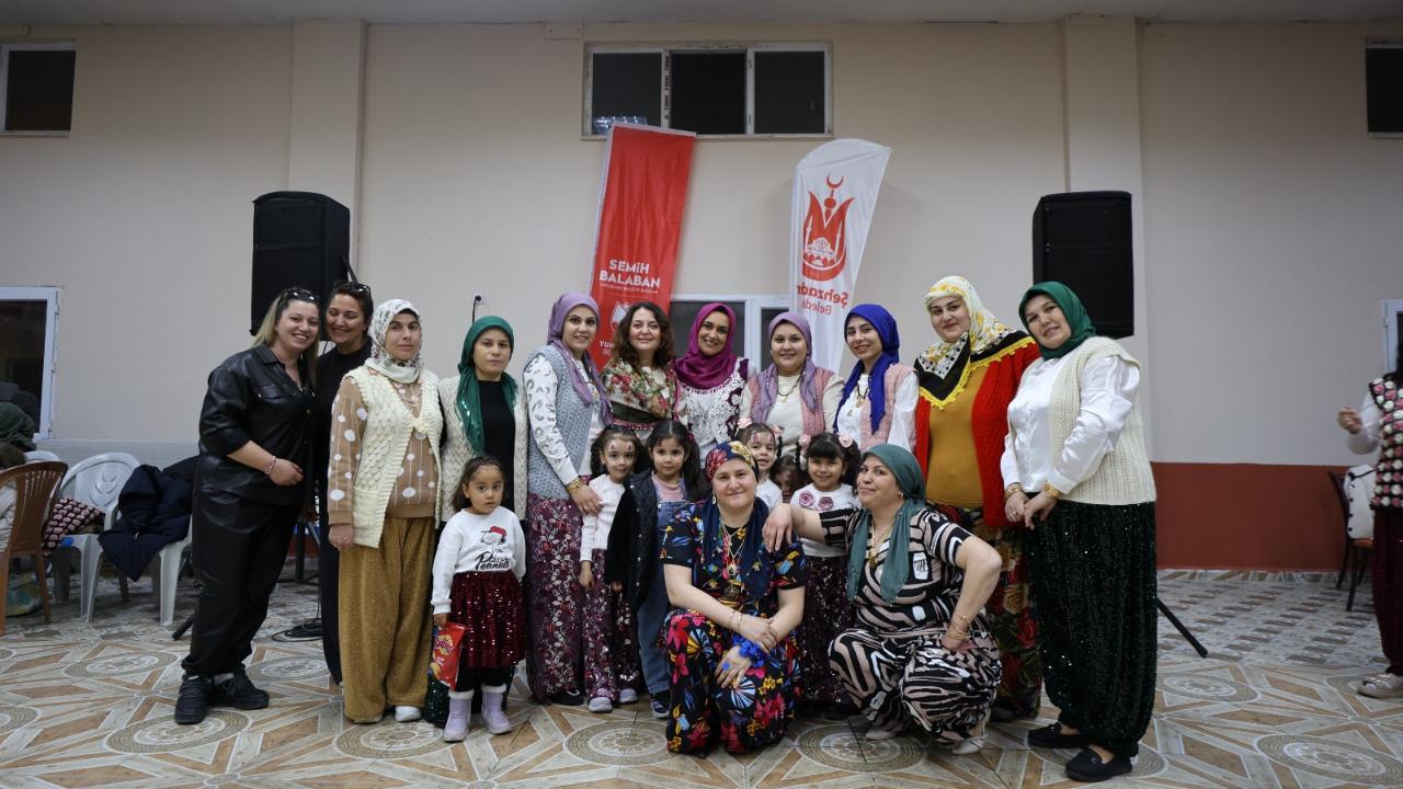 Manisa Sarma Mahallesi'nde Geleneksel Şalvar Gecesi Coşkusu