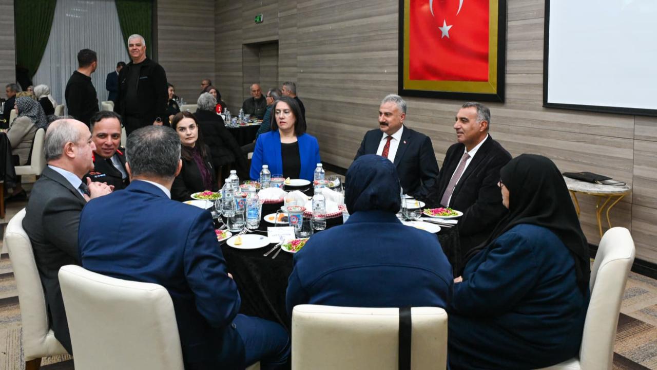 Manisa’da Şehit Aileleri ve Gaziler Onuruna Anlamlı İftar