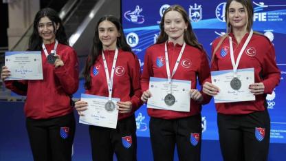 Manisalı Berra Kürek Eskrimde Avrupa İkincisi Oldu