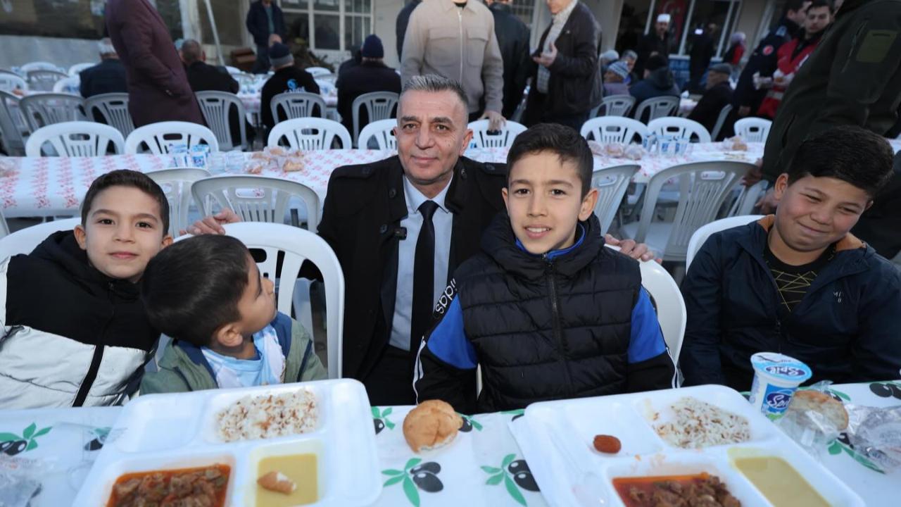 Şehzadeler Belediyesi’nin İftar Sofrası Sancaklıbozköy’de Kuruldu