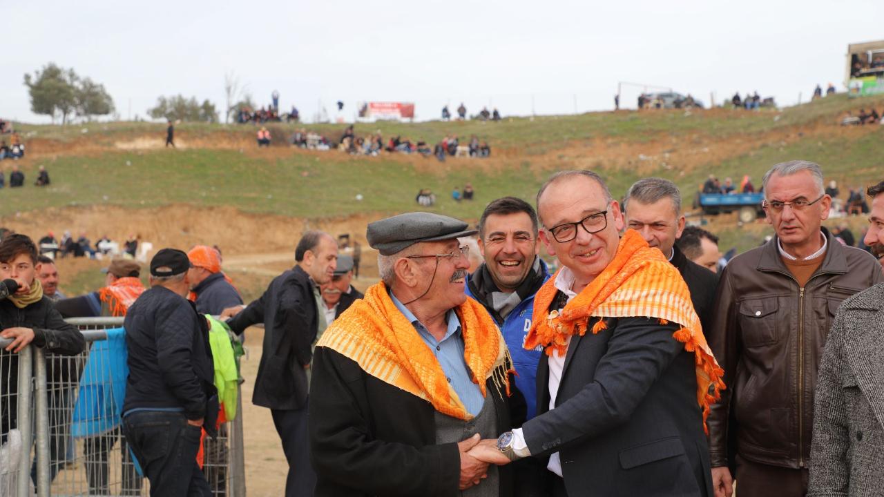 Turgutlu’da deve güreşleri heyecanı başlıyor