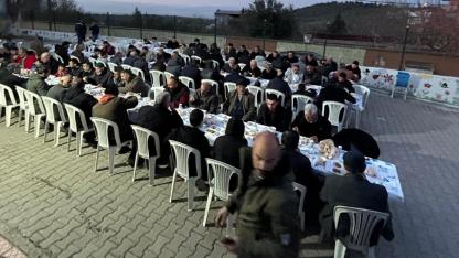 Yeniden Refah Yunusemre’den Emlakdere’de Gönül Sofrası