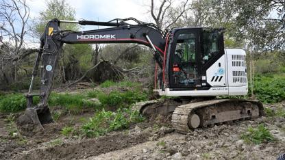 Akhisar’da 5 Kilometrelik Dere Hattı Rüsubattan Arındırılıyor