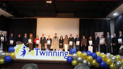 Hafsa Sultan Ortaokulu eTwinning ile Ödül Aldı