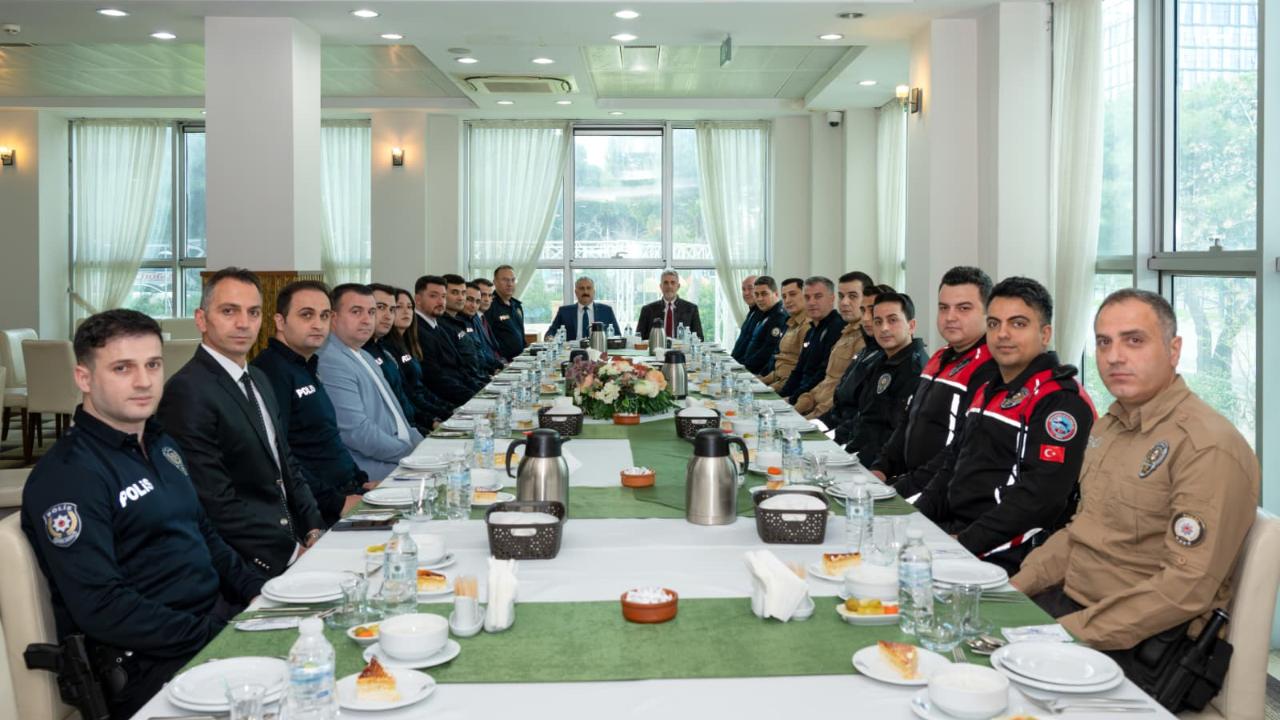 Manisa Emniyetinde Başarı Ödüllendirildi