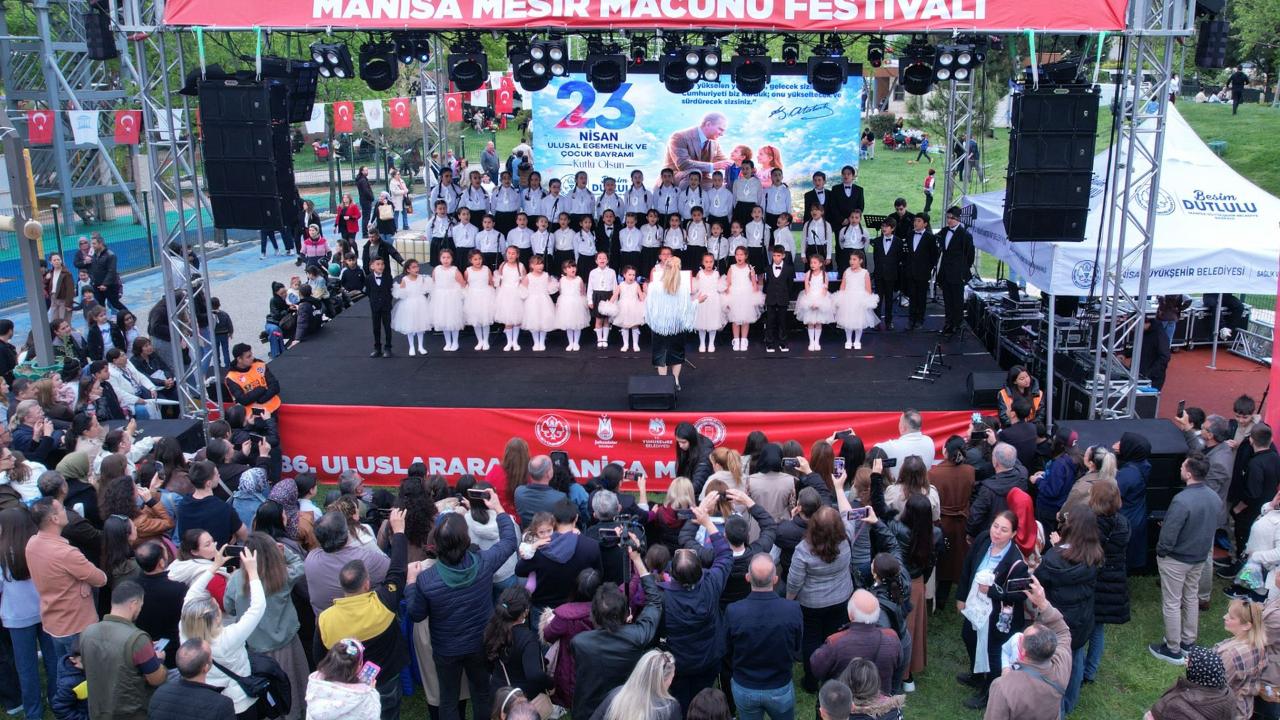 Manisa’da 23 Nisan Coşkusu Şehri Sardı