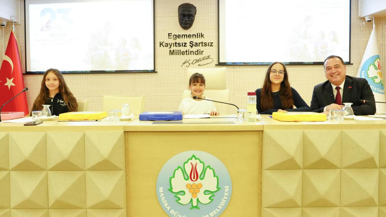 Manisa’da Çocuk Meclisi İlk Kez Toplandı