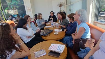 Manisa’da Kadınlar Kitap Buluşmasında Bir Araya Geldi