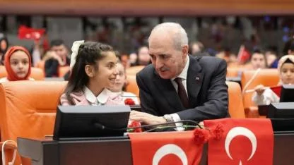 Manisa’nın Gururu Elif Serra ve Büşra Öğretmen TBMM Genel Kurulu’nda