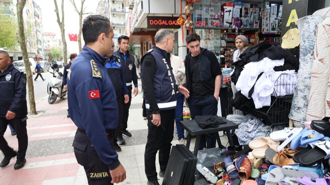 Şehzadeler’de Kaldırım İşgallerine Sıkı Denetim