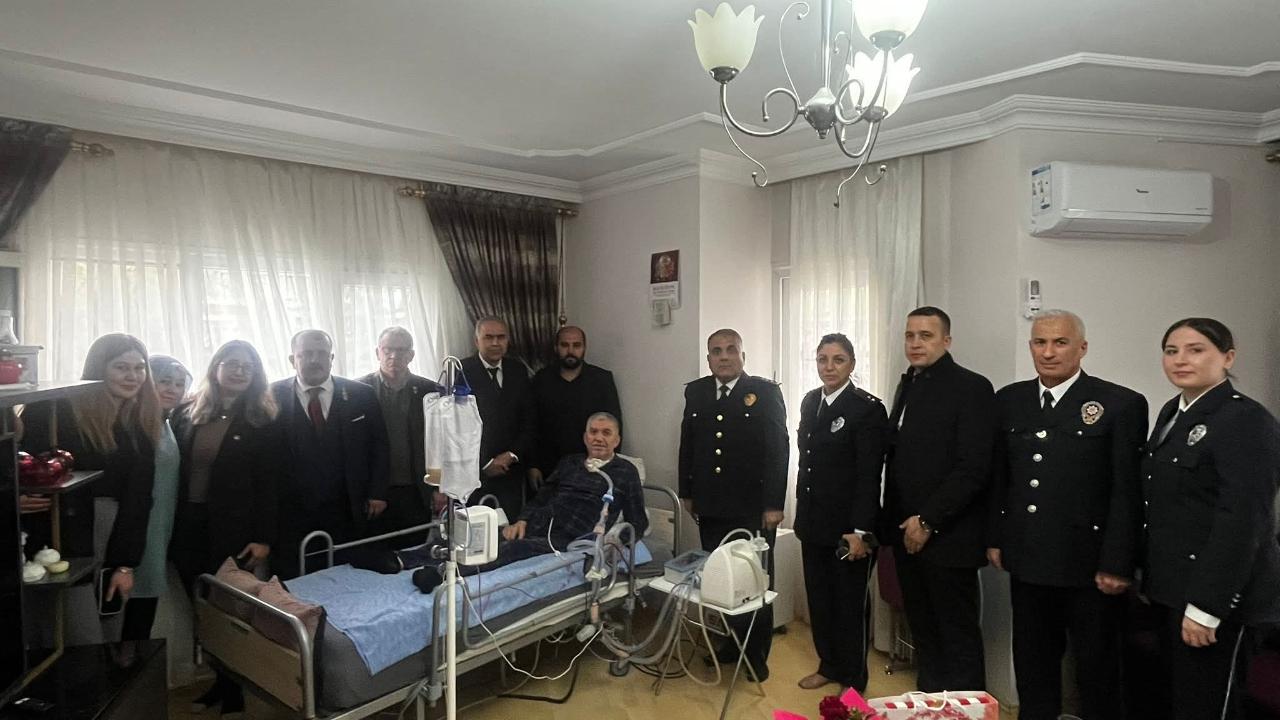 Turgutlu’da Vefa Ziyareti: Hasta Polise Polis Haftası Morali