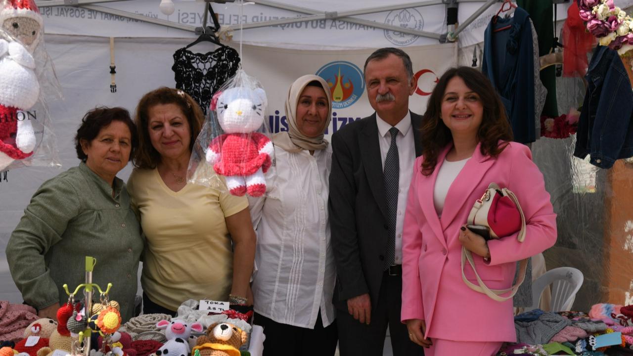 Yunusemreli Üreten Kadınların El Emeği Mesir Festivali’nde