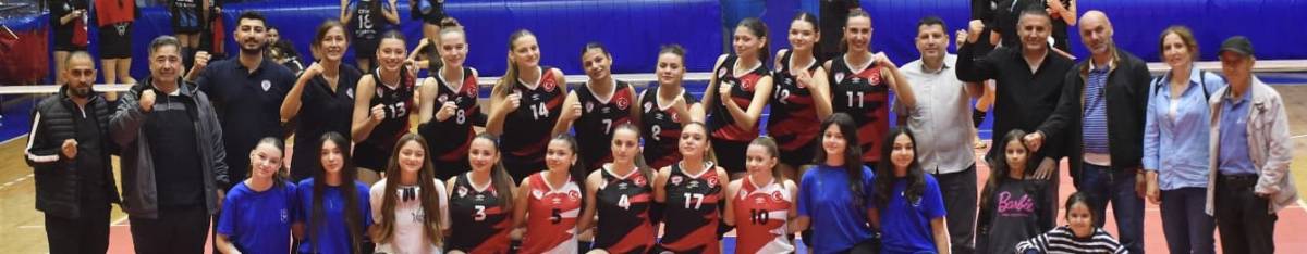 Yunusemre Fırtına Gibi: Filede 2’de 2, Set Vermedi!