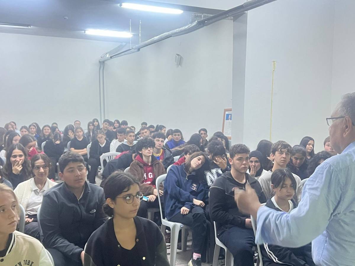 Bütün Canlılar Ölü Gıdalarla Yaşıyorlar