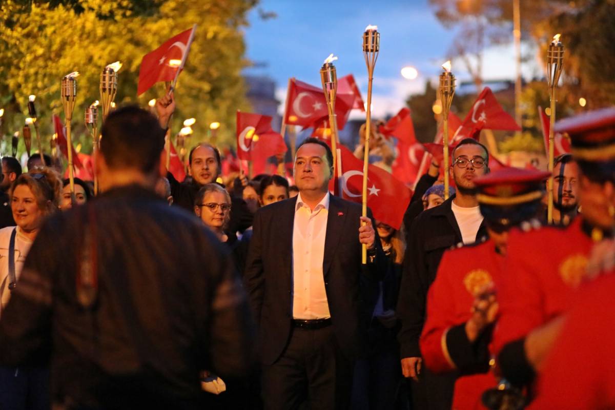 Başkan Dutlulu: “Yaşasın Cumhuriyet!”