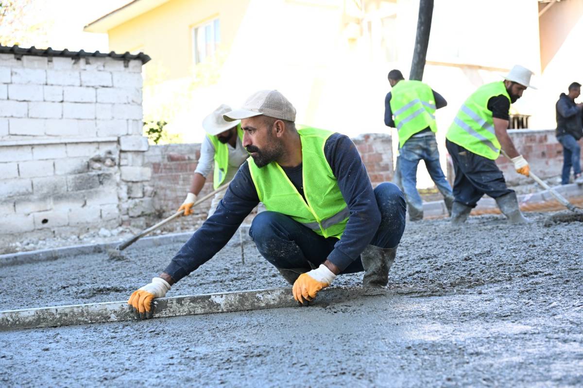 Demirci’de 7 Kilometrelik Yol Ağı Yenileniyor