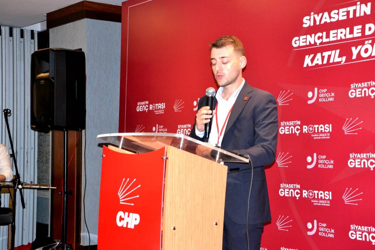 CHP Manisa Gençlik Kollarından Liderlik ve Katılım Atölyesi