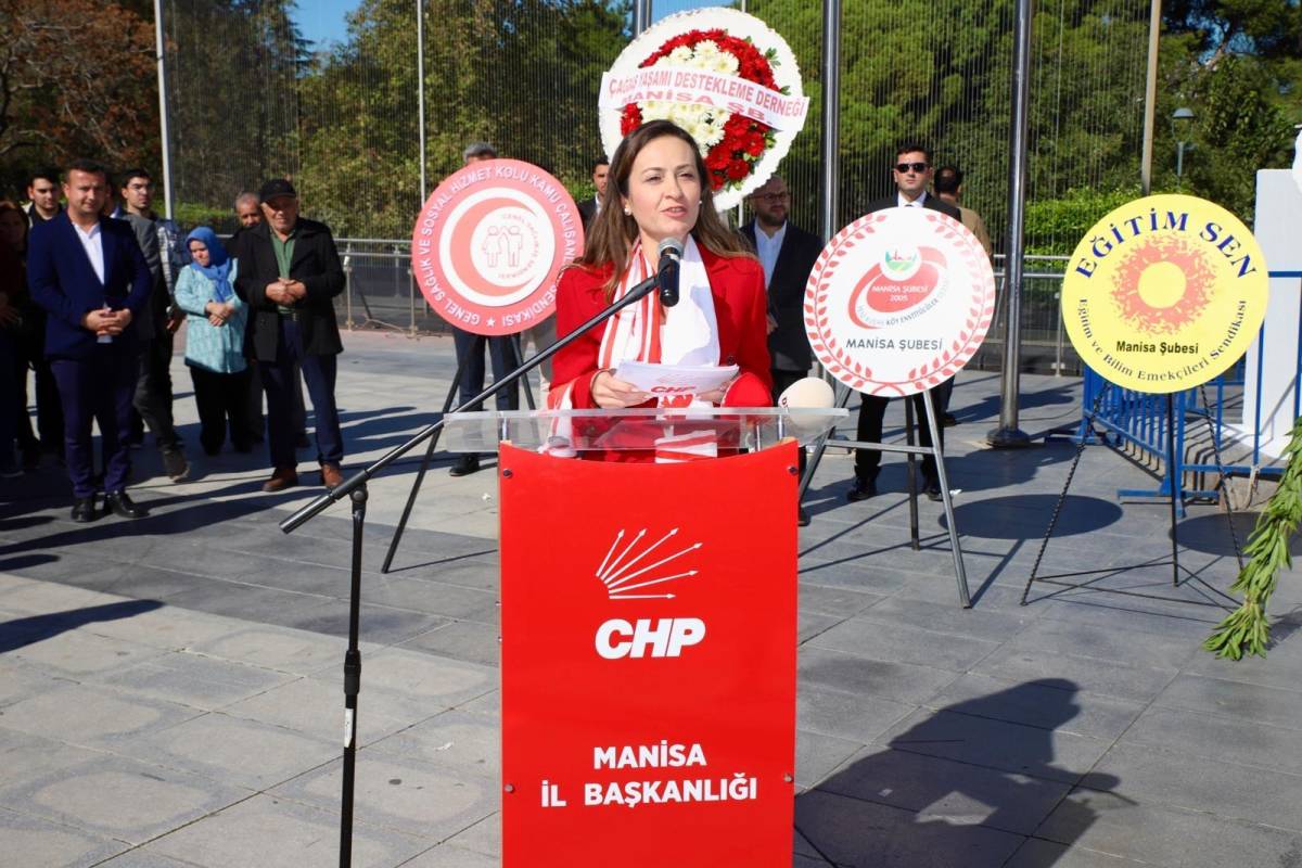CHP Manisa Cumhuriyet Meydanı’nda Cumhuriyet Coşkusu