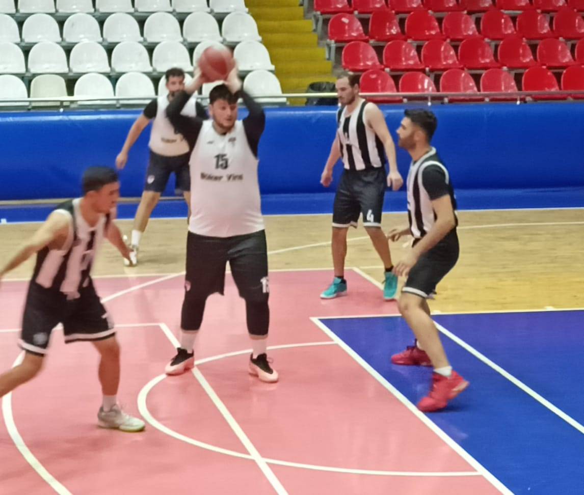 Akhisargücü’nün Basketbol Devleri Tutulamıyor: 79-107
