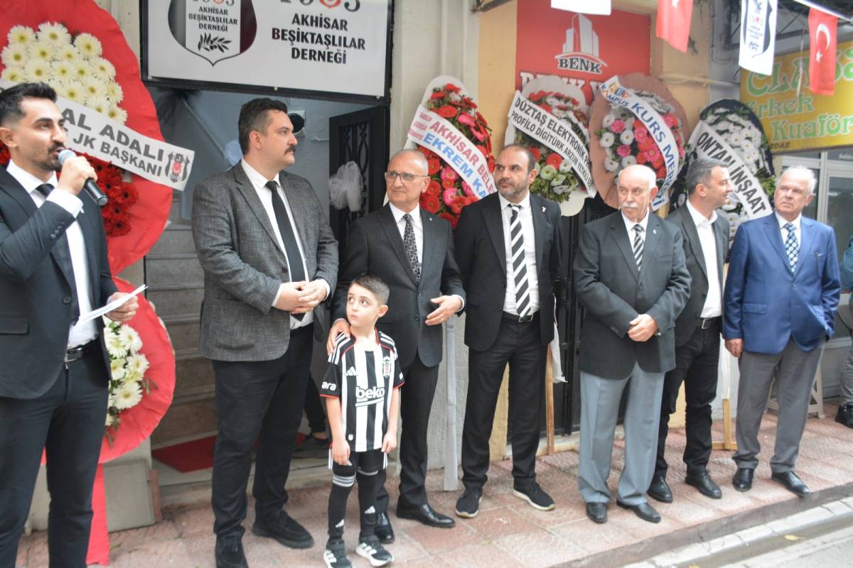 1903 Akhisar Beşiktaşlılar Derneği Yeni Yerinde Açıldı