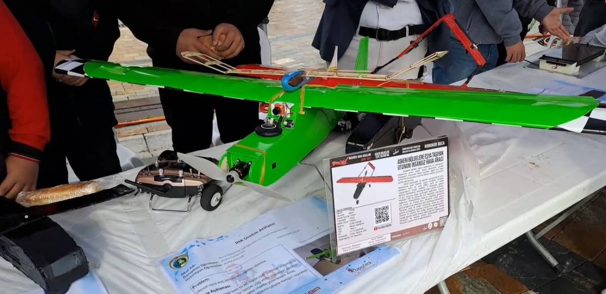 İzmir’de Cumhuriyet Bayramı Robokod Sergisi Büyük İlgi Gördü
