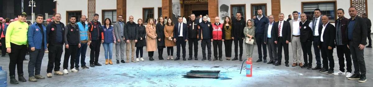 Yunusemre Belediyesi 6.8’lik Deprem Tatbikatını Başarıyla Gerçekleştirdi