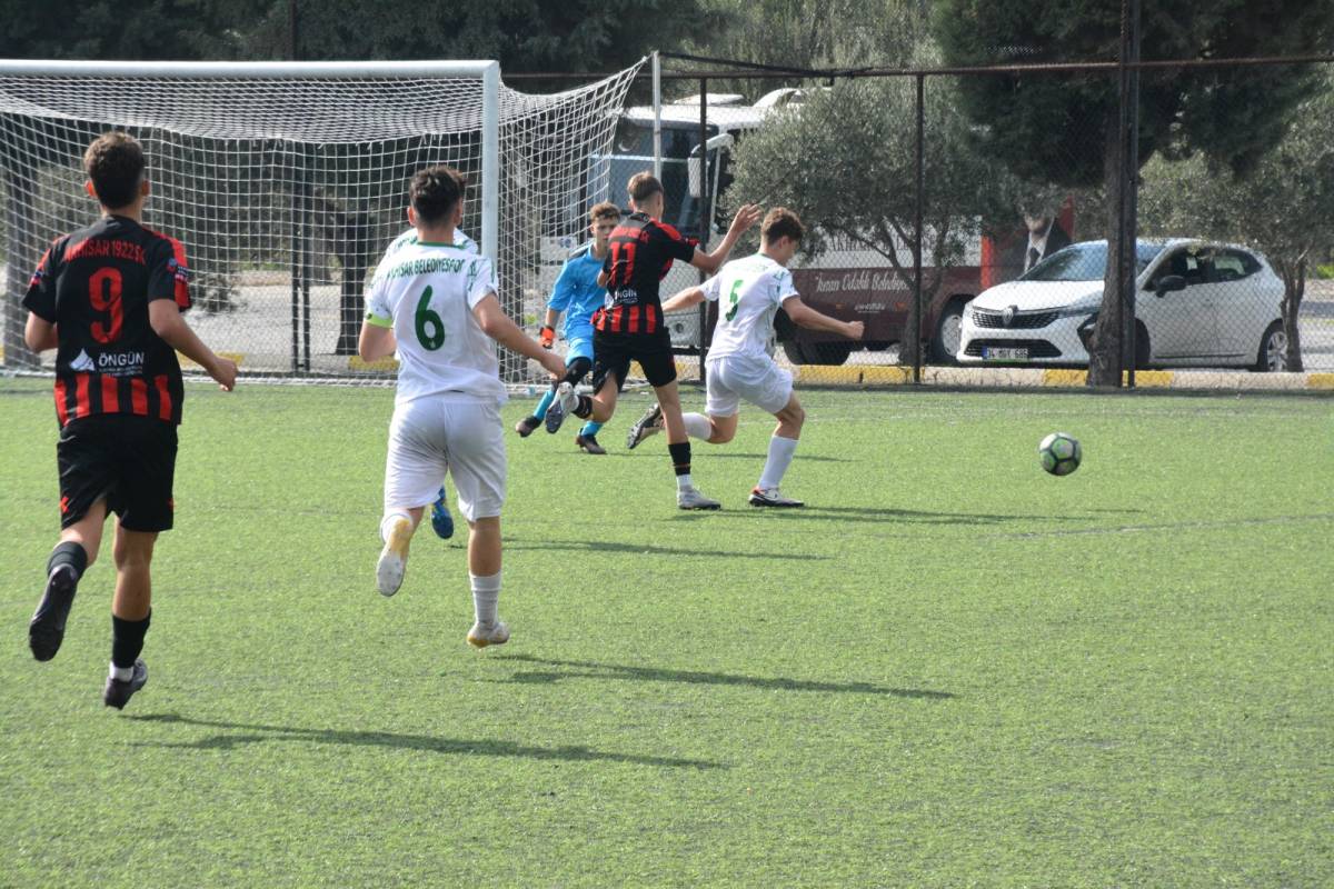 Akhisar Derbisinde Zafer Akhisar 1922’nin