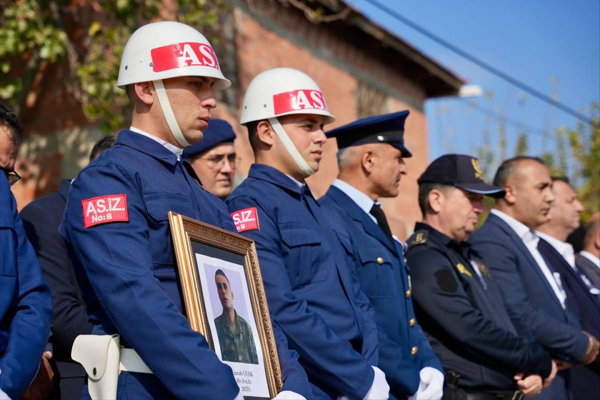 Emrah Çiçek Son Yolculuğuna Uğurlandı