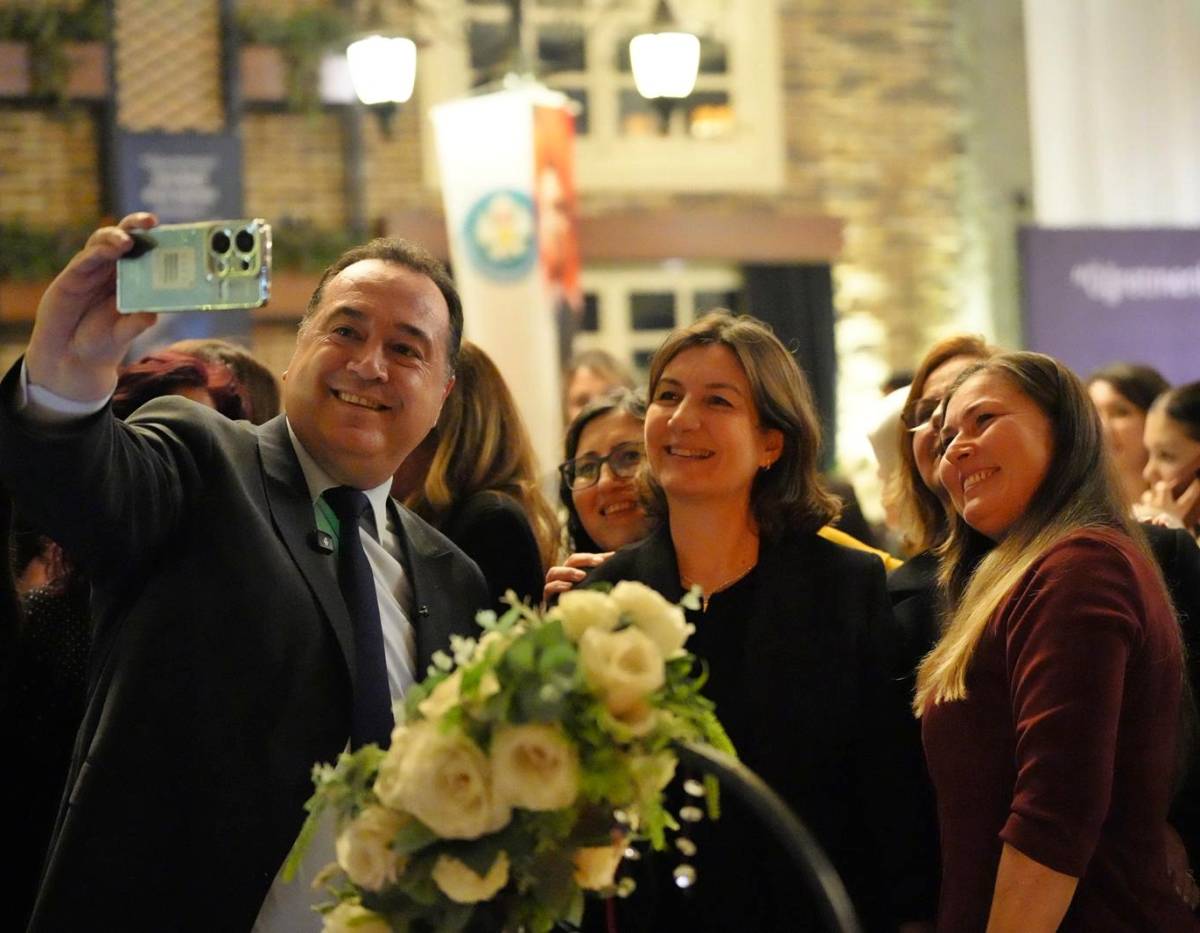 Büyükşehir’den Öğretmenlere Maaş ve Ulaşım Müjdesi