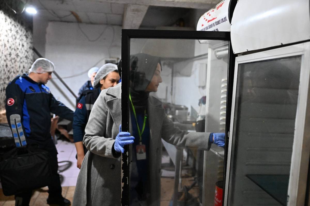 Manisa'da hijyen kurallarına uymayan işletme mühürlendi