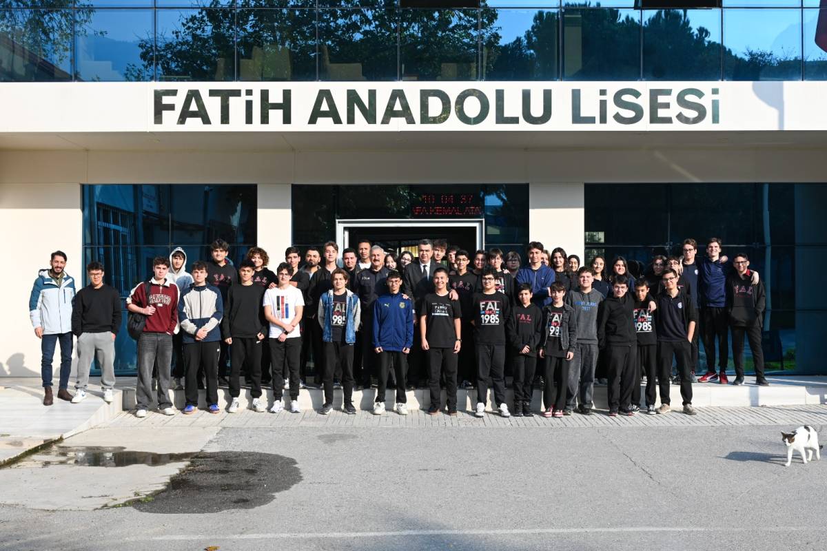 Manisa Emniyet Müdürü Fahri Aktaş Gençlerle Buluştu