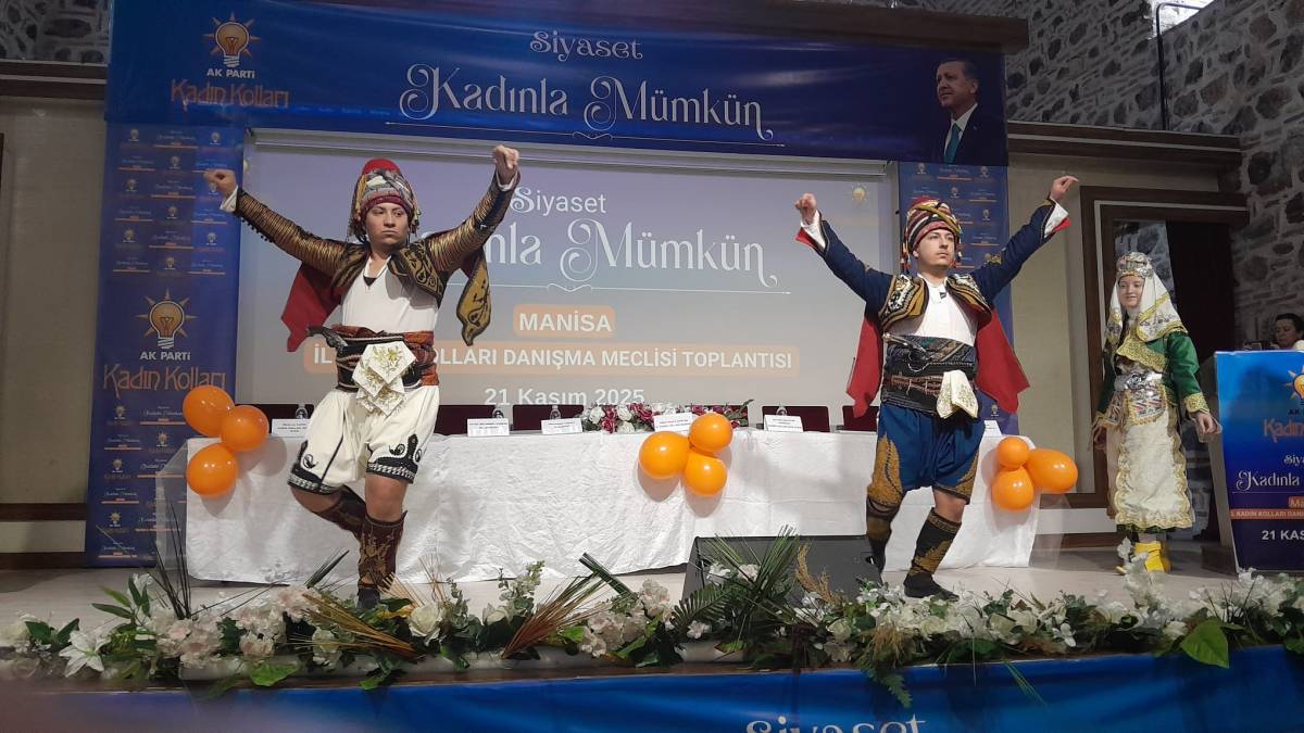 Arınç: “Türkiye’nin Yarınını Kadınlar İnşa Ediyor” dedi