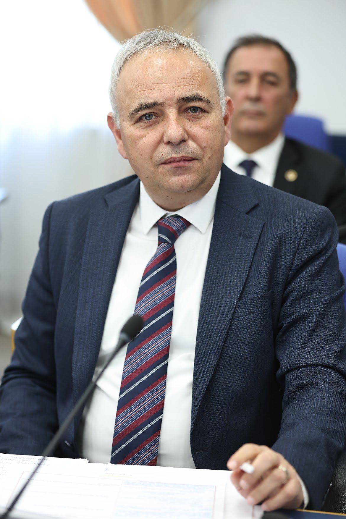 Bakırlıoğlu’ndan Bakan Göktaş’a Sert Sözler: “Bu Bütçe Halk İçin mi, Saray İçin mi?”