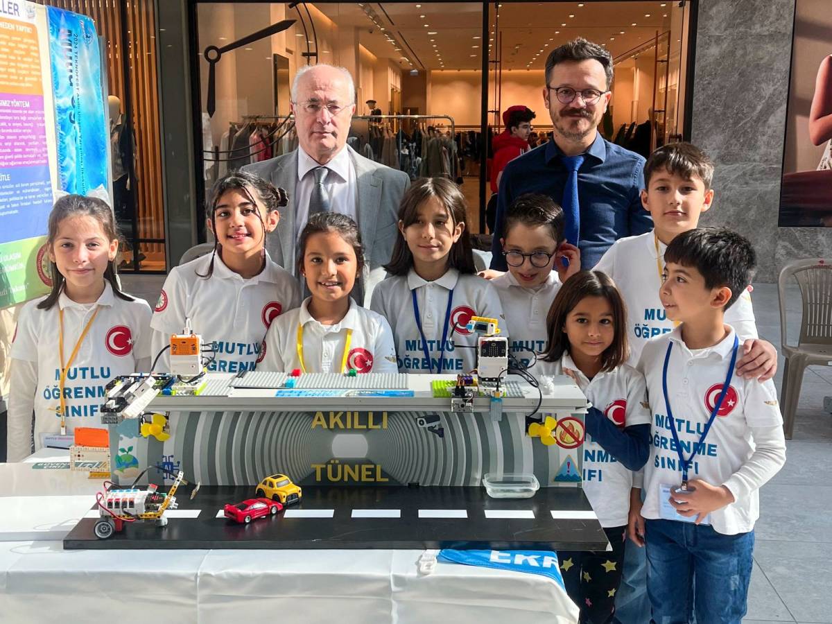 Prof. Dr. Kılıç, Aydın’daki Proje Pazarı’nda Genç Bilim İnsanlarıyla Buluştu