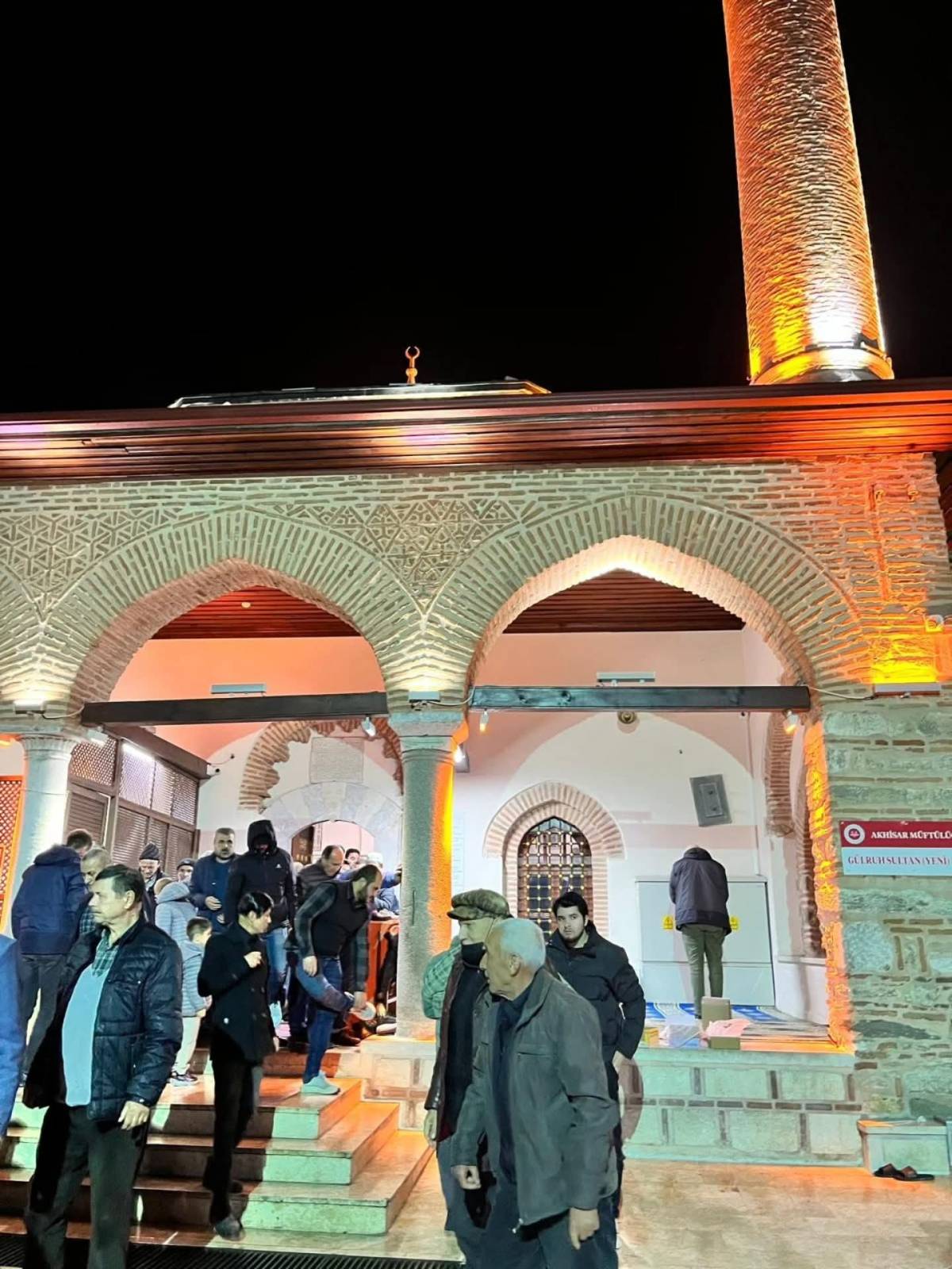 Akhisar’da Regaip Kandili Manevi Coşkuyla İdrak Edildi