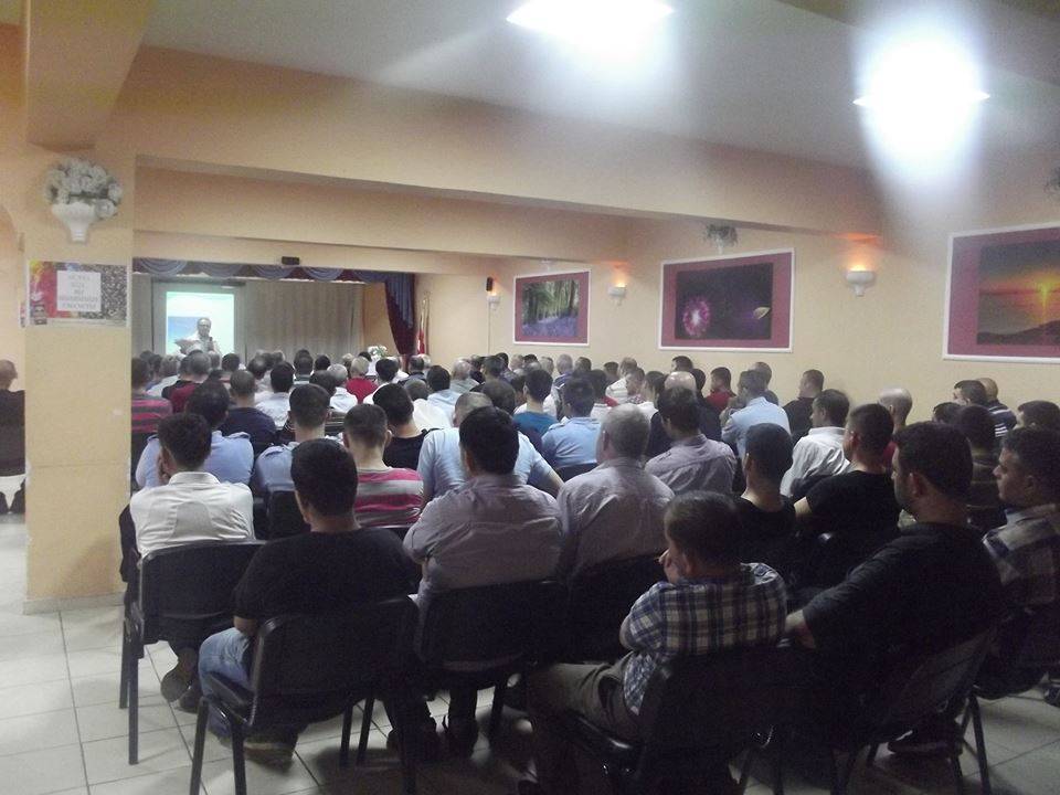 GEL DE  EVDE  PTT (  Pijama- Terlik tv.) MEMURU  OLARAK OTUR