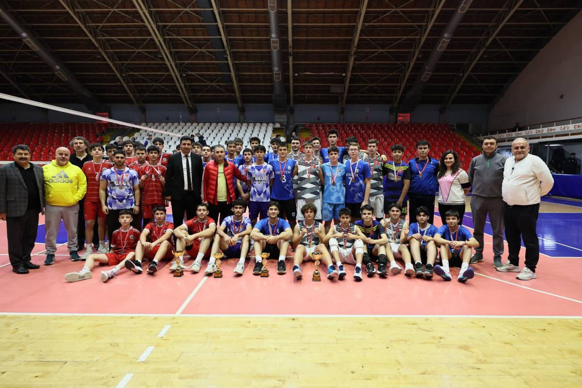 Manisa’da Okul Sporları Voleybol Gençler finali tamamlandı