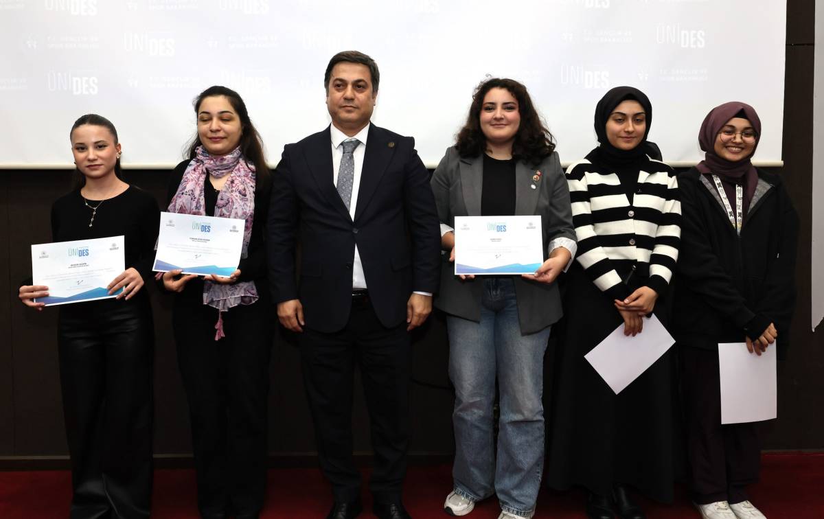 Manisa'da Gençlerin Üretim Gücüne ÜNİDES Desteği