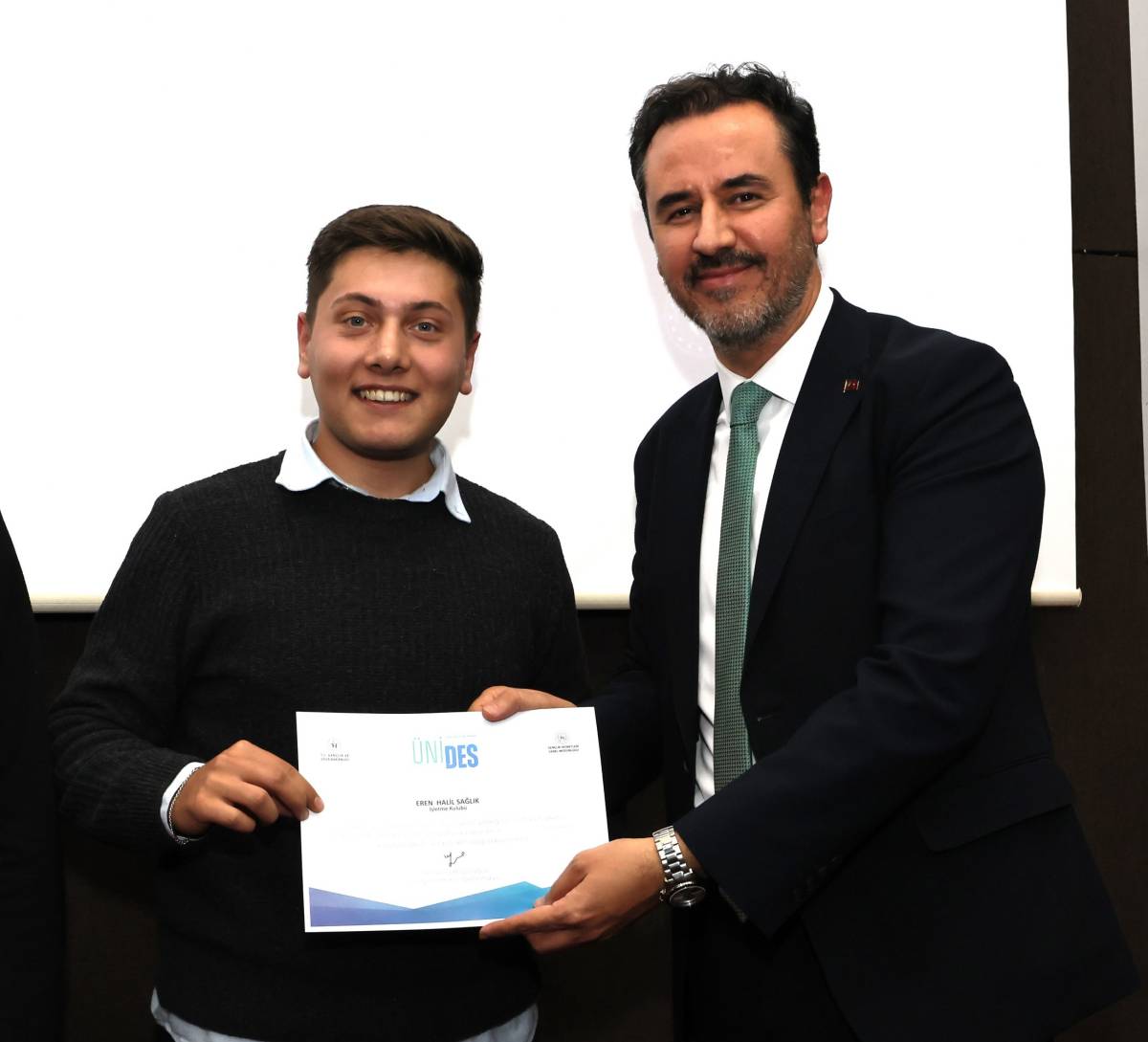 Manisa'da Gençlerin Üretim Gücüne ÜNİDES Desteği