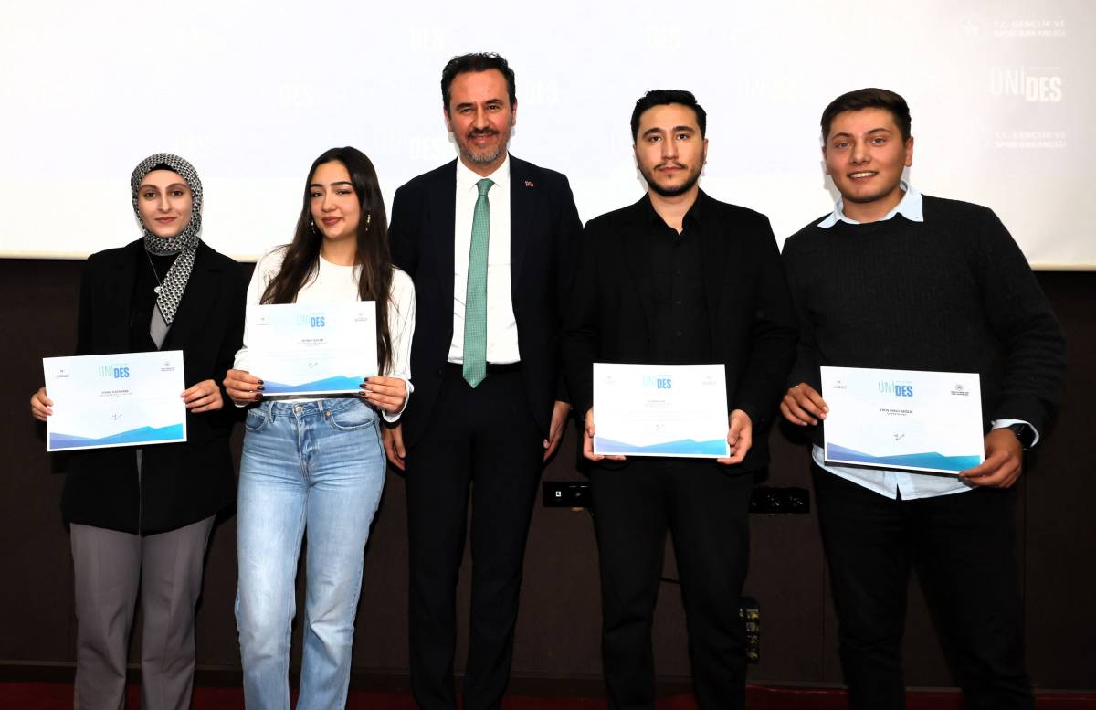 Manisa'da Gençlerin Üretim Gücüne ÜNİDES Desteği