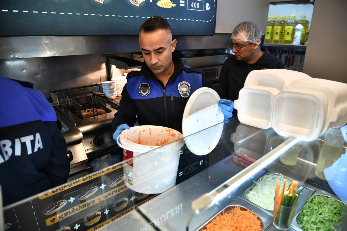 Akhisar’da Beyaz Et Satış Noktalarına Sıkı Denetim