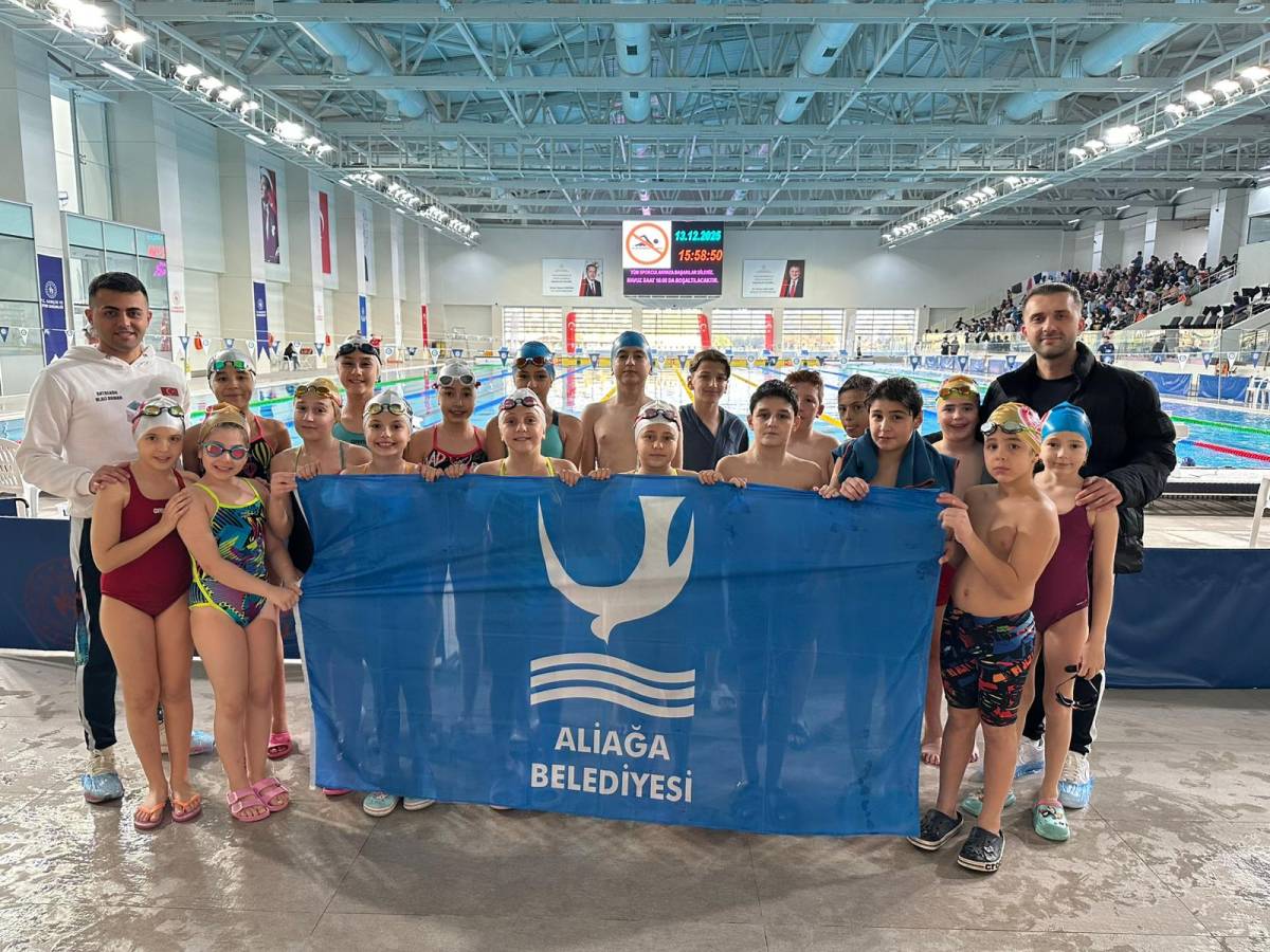 Aliağalı Minik Kulaçlar İzmir’de Fırtına Gibi Esti