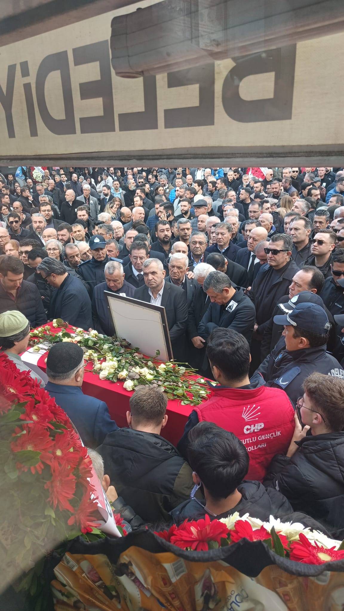 Başkan Gülşah Durbay’a Topuklu Efe'ye Son Veda Şehzadeler’de